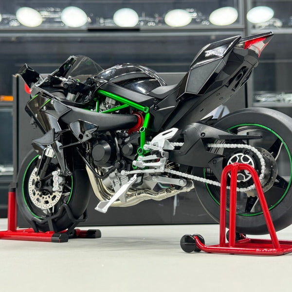 โมเดล Kawasaki Ninja H2R ขนาด 1:6 – สตาร์ทเครื่องยนต์, ปล่อยควัน, ไฟ LED