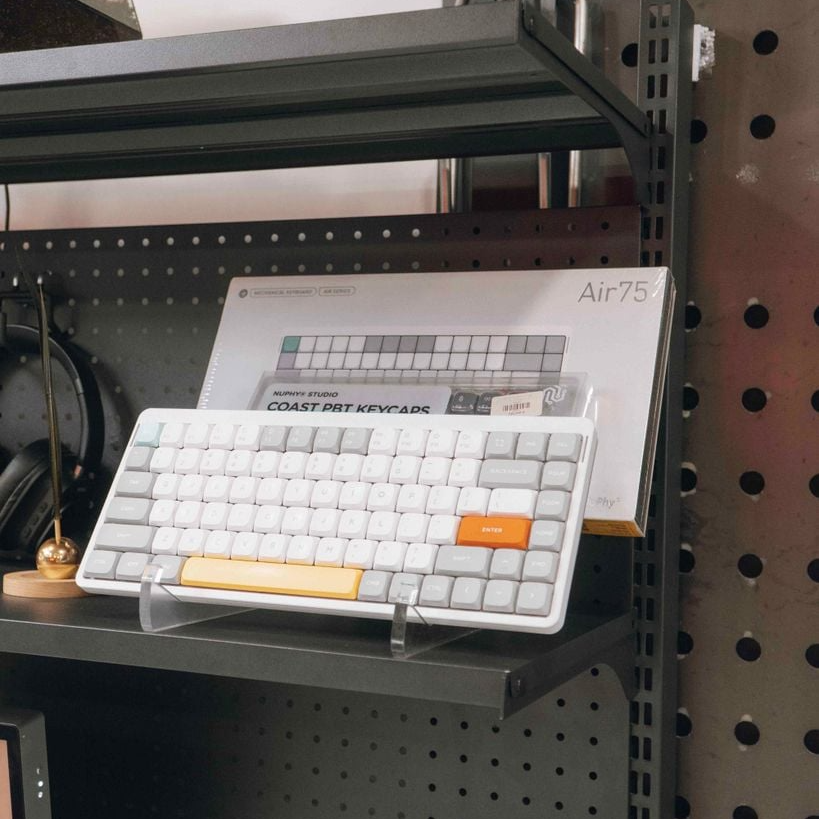 Stealth Workstation