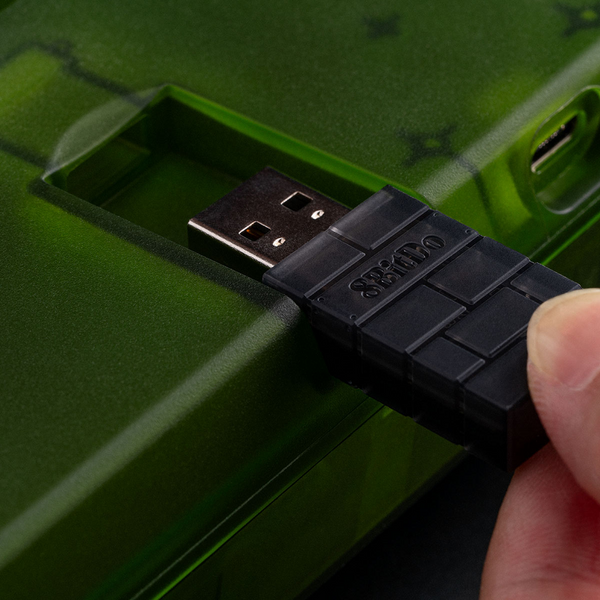 8BitDo Retro Mechanical Keyboard 87 Edition – Kailh Jellyfish X, RGB LED, Triple-Mode Connection, Official Xbox Design