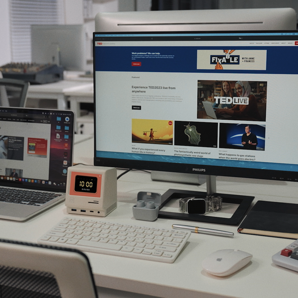 RayCue 128K | Classic-Style Multifunction Docking Station