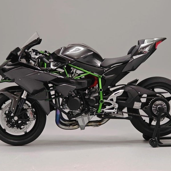 โมเดล Kawasaki Ninja H2R ขนาด 1:6 – สตาร์ทเครื่องยนต์, ปล่อยควัน, ไฟ LED