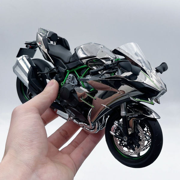 โมเดล Kawasaki Ninja H2R ขนาด 1:6 – สตาร์ทเครื่องยนต์, ปล่อยควัน, ไฟ LED